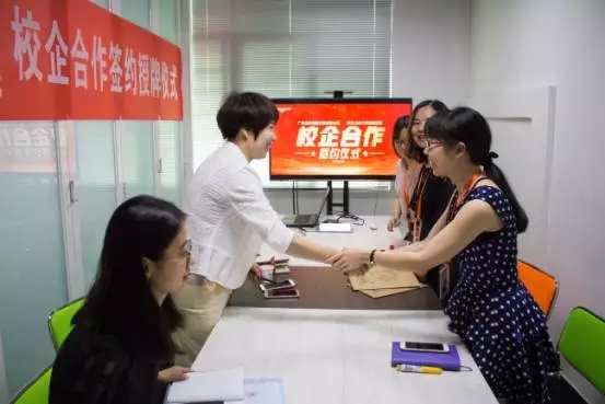 1503632416806161.jpg 640.webp.jpg